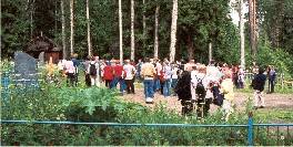 Myös Pyyrlammen hautausmaalla käytiin.